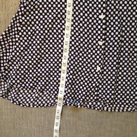 111 Tylho Ruffle Top XL - Picture 9 of 9